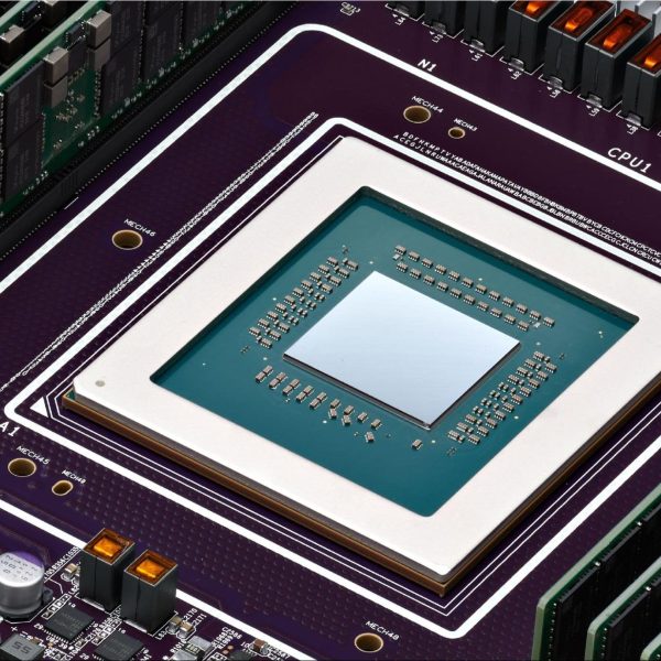 Google ra chip tùy chỉnh, cạnh tranh với Microsoft và Intel