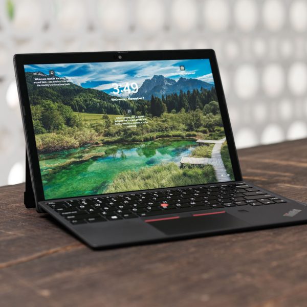 Lenovo ThinkPad X12 Detachable: máy tính bảng 12,3″; hiệu năng ổn định, có LTE: 59 triệu