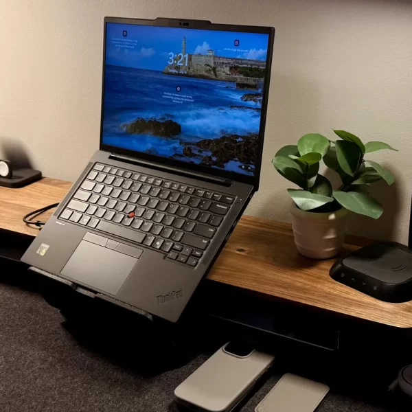 Đánh giá Lenovo ThinkPad T14s Gen 6 Snapdragon