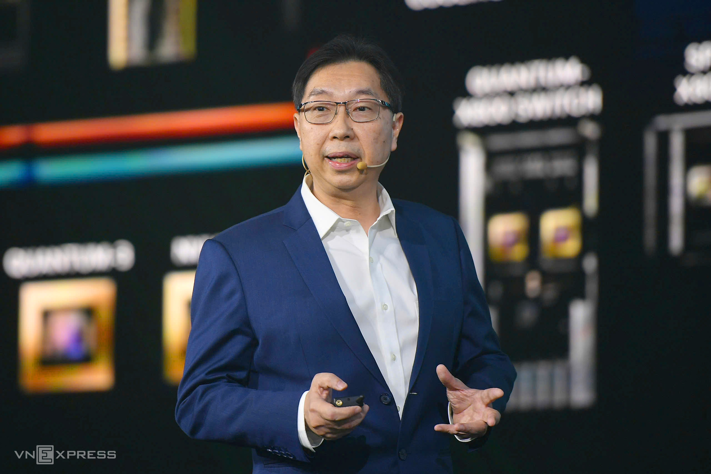 Sếp Nvidia nói lý do Việt Nam cần AI Factory | Lenovo Service Center